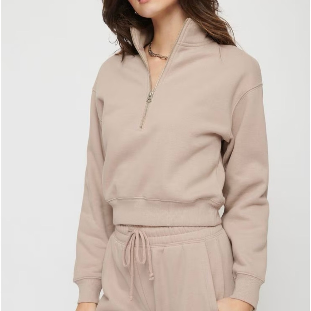 Dynamite quarter zip cropped sweatshirt 🐻